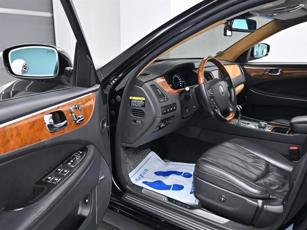 HYUNDAI EQUUS NEW 2009