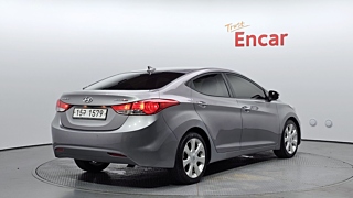 HYUNDAI AVANTE MD 2010