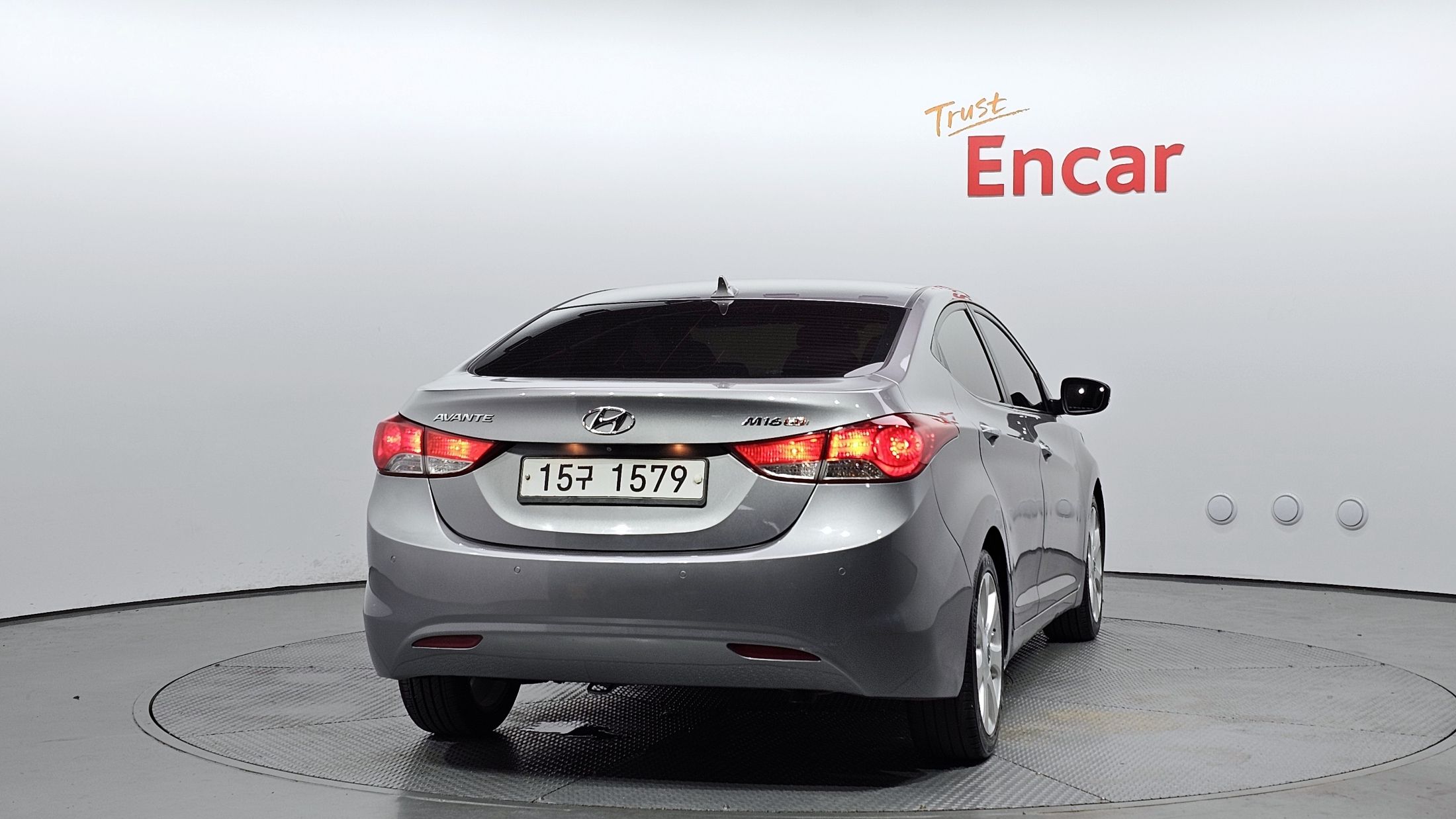 HYUNDAI AVANTE MD 2010