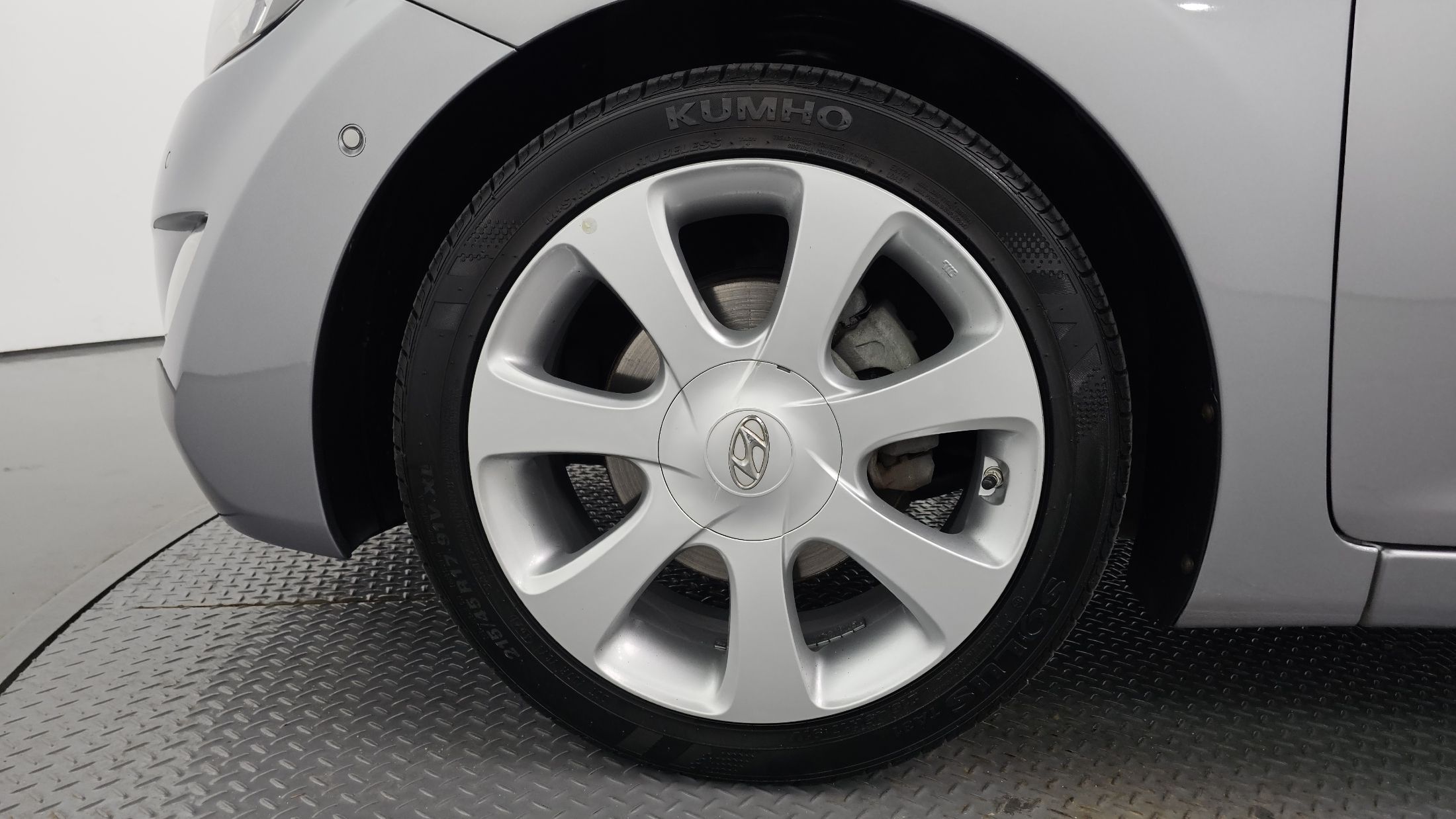 HYUNDAI AVANTE MD 2010