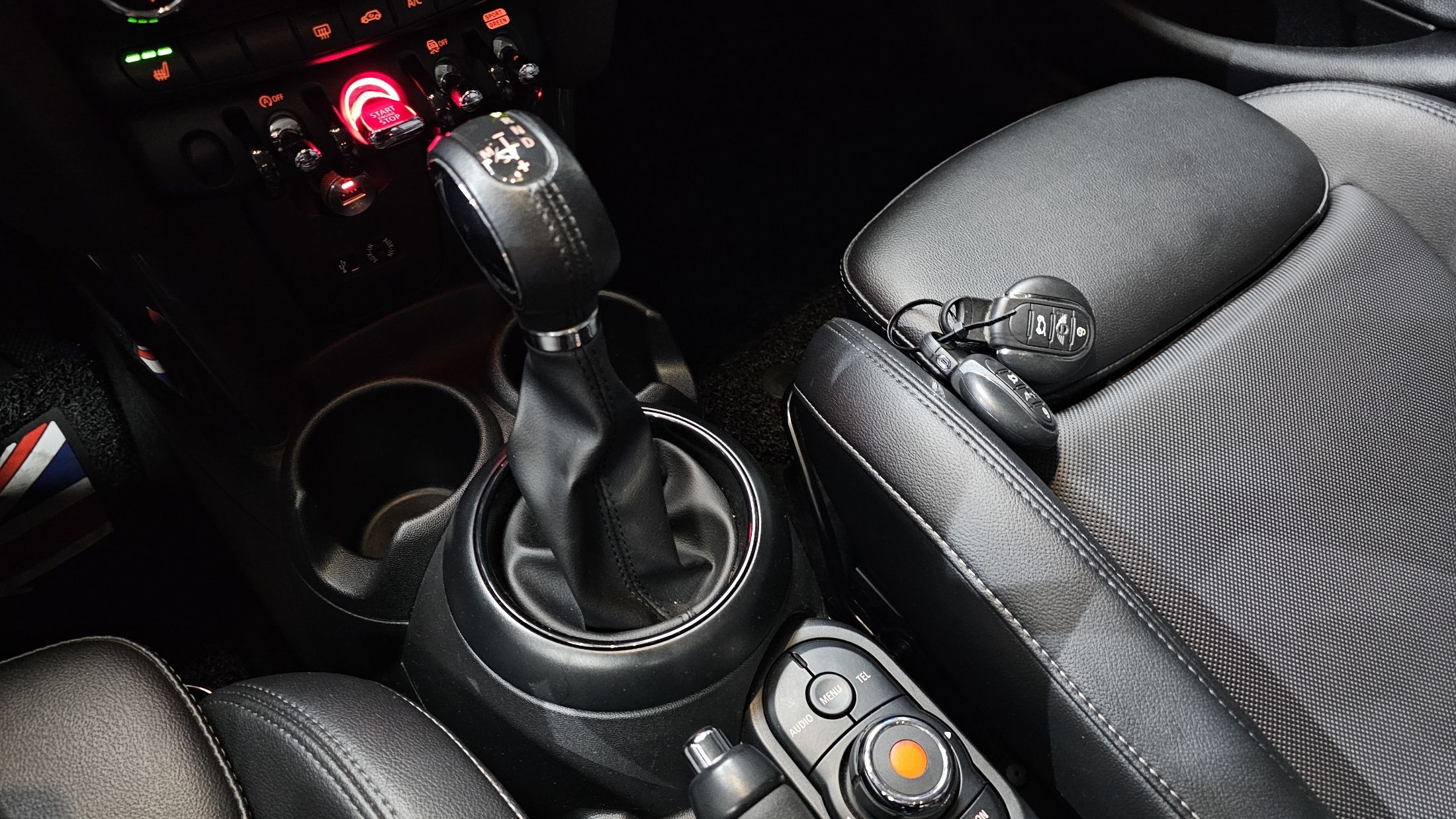 MINI COOPER 2018
