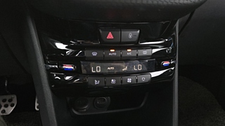 PEUGEOT 2008 2017