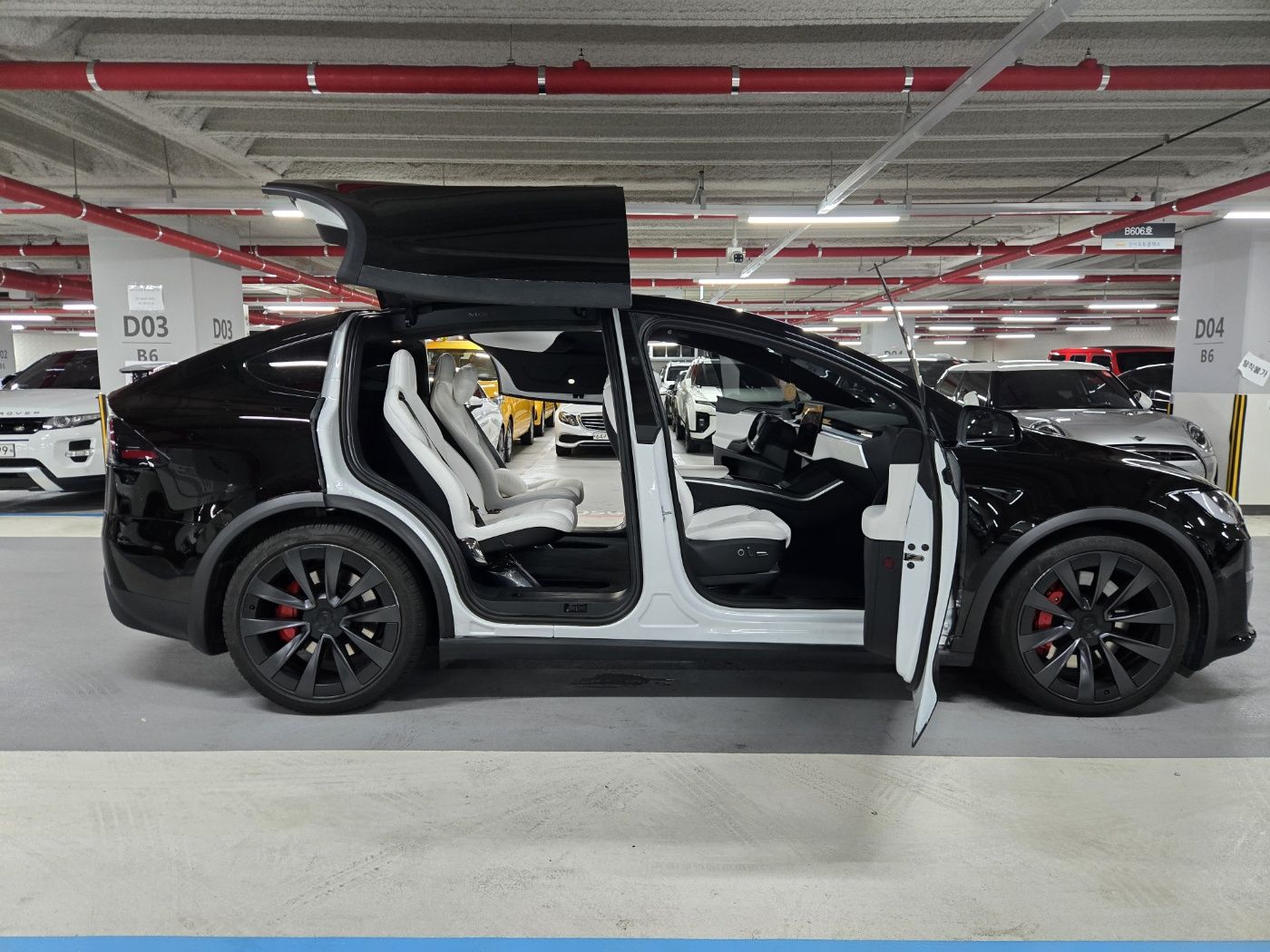 TESLA MODEL X 2023