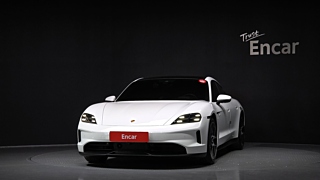 PORSCHE TAYCAN 2024