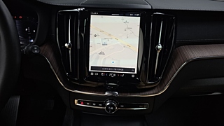 VOLVO XC60 2024