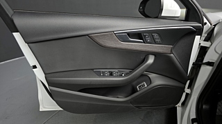 AUDI A4 B9 2019