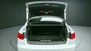 AUDI A4 B9 2019