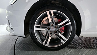 AUDI A4 B9 2019