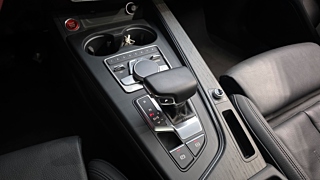 AUDI A4 B9 2019