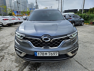 SAMSUNG QM6 2021