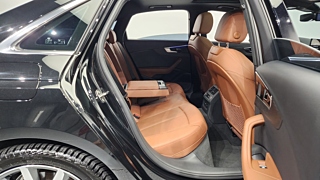 AUDI A4 B9 2023