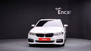 BMW 5-SERIES G30 2017
