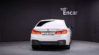 BMW 5-SERIES G30 2017