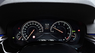 BMW 5-SERIES G30 2017