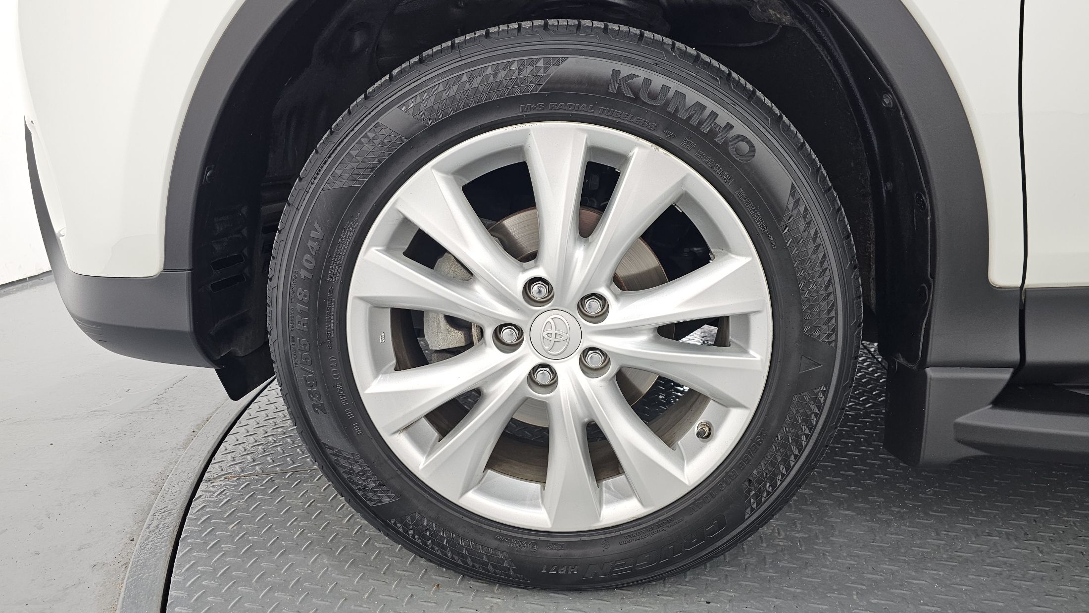 TOYOTA RAV4 2014