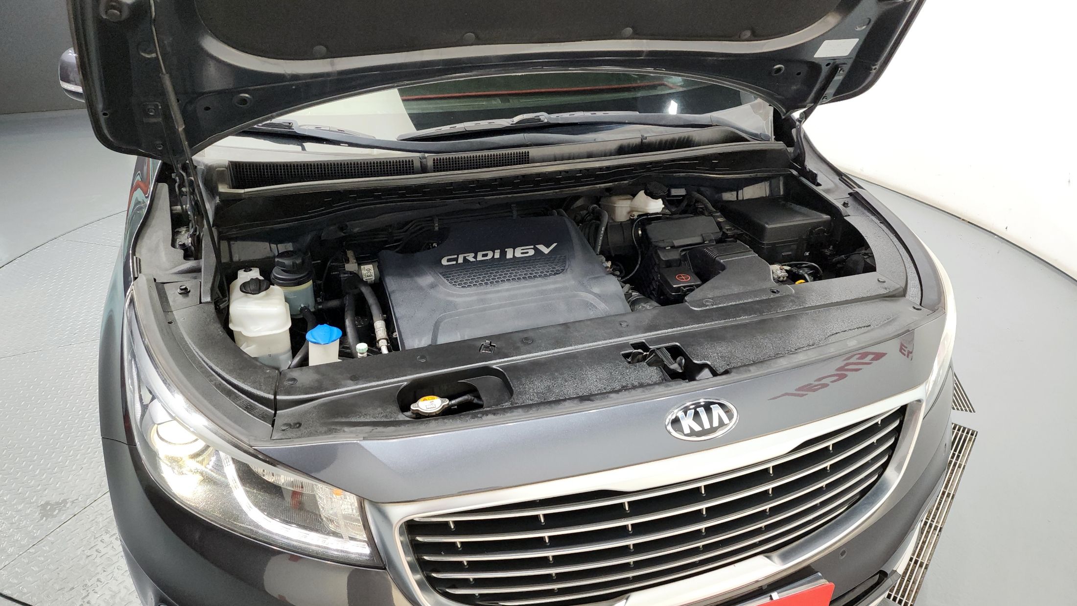KIA CARNIVAL 2016