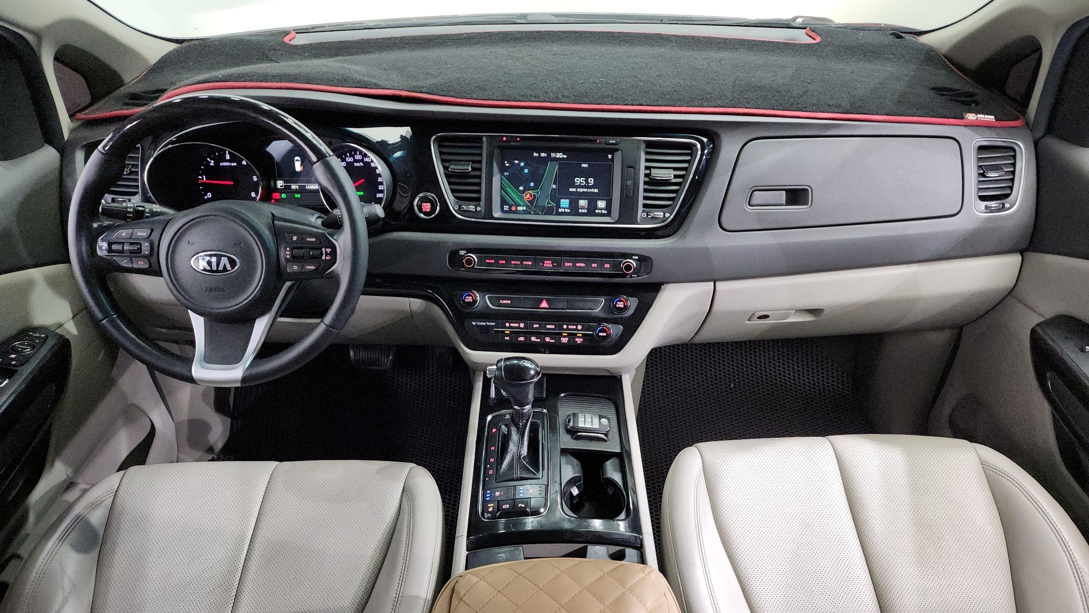 KIA CARNIVAL 2016