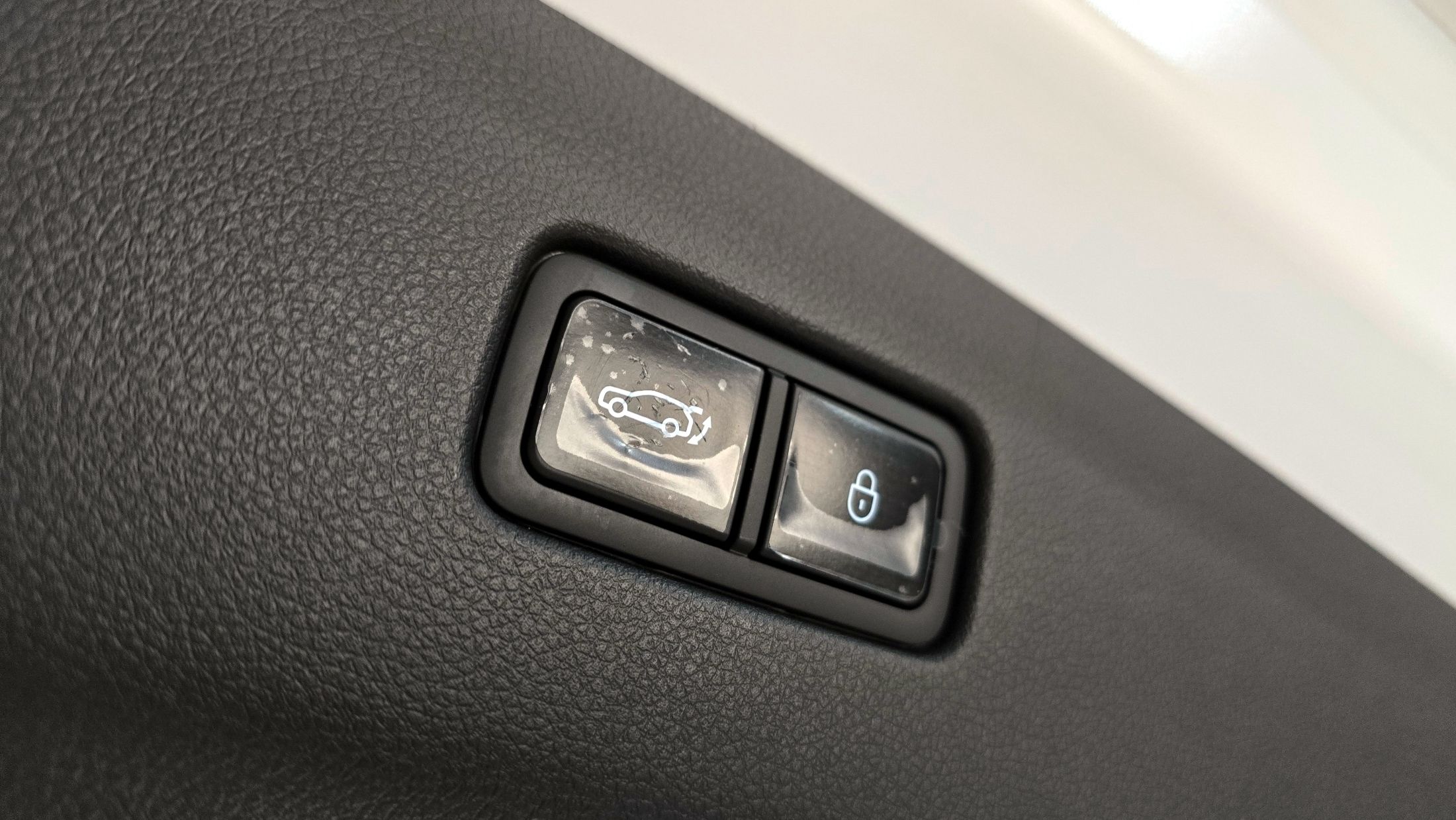 GENESIS GV70 2025