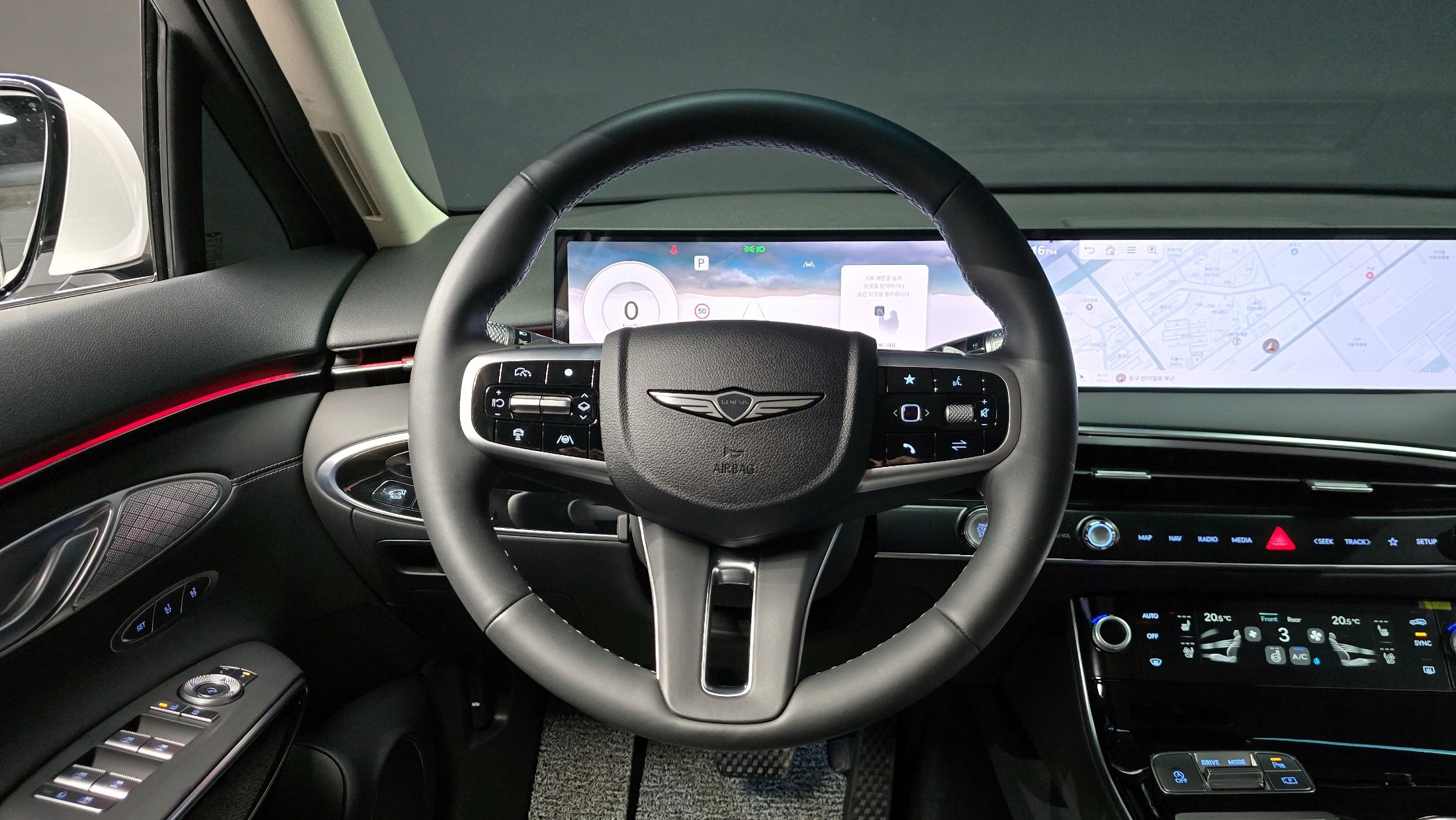GENESIS GV70 2025