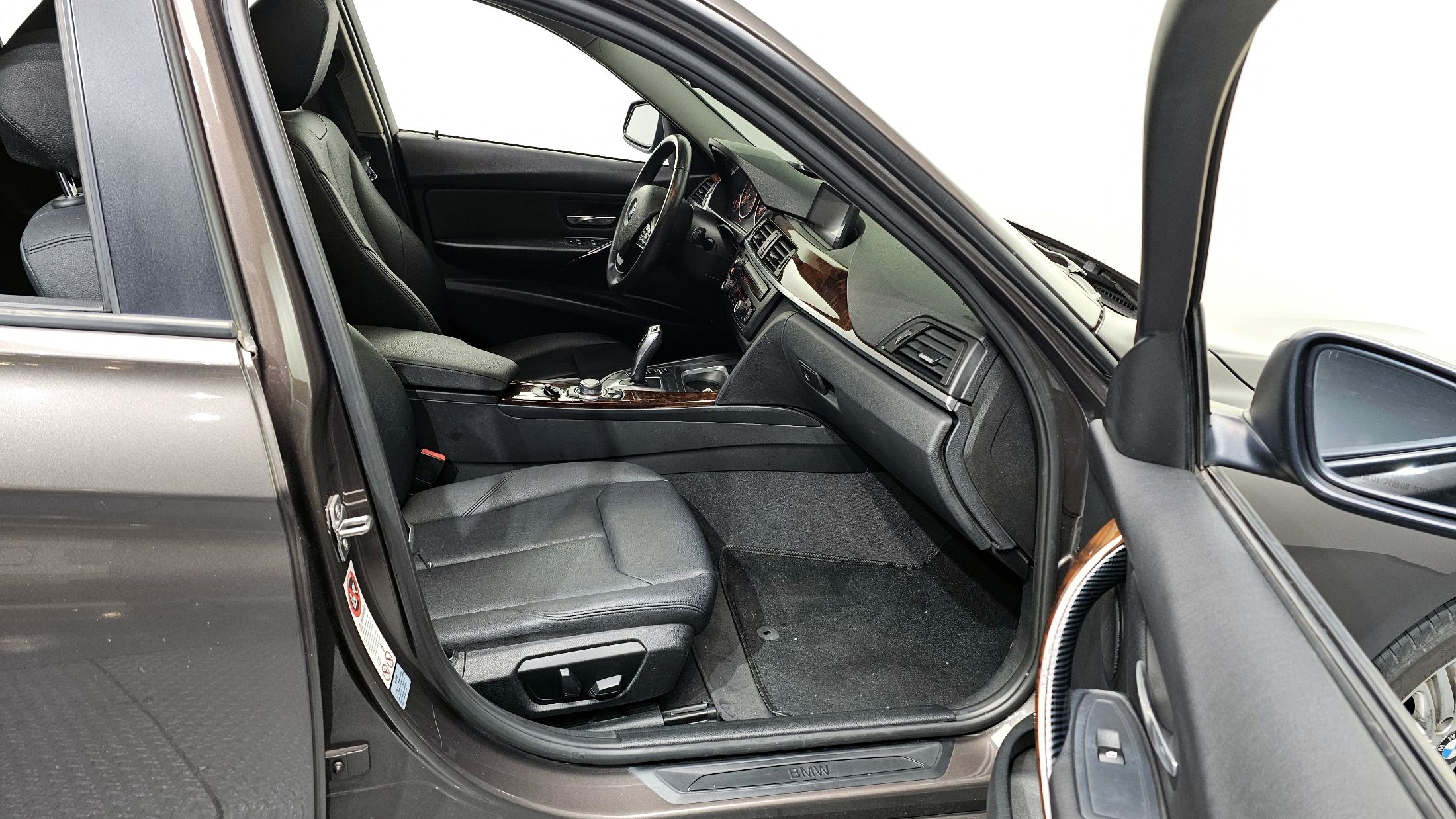 BMW 3-SERIES F30 2012