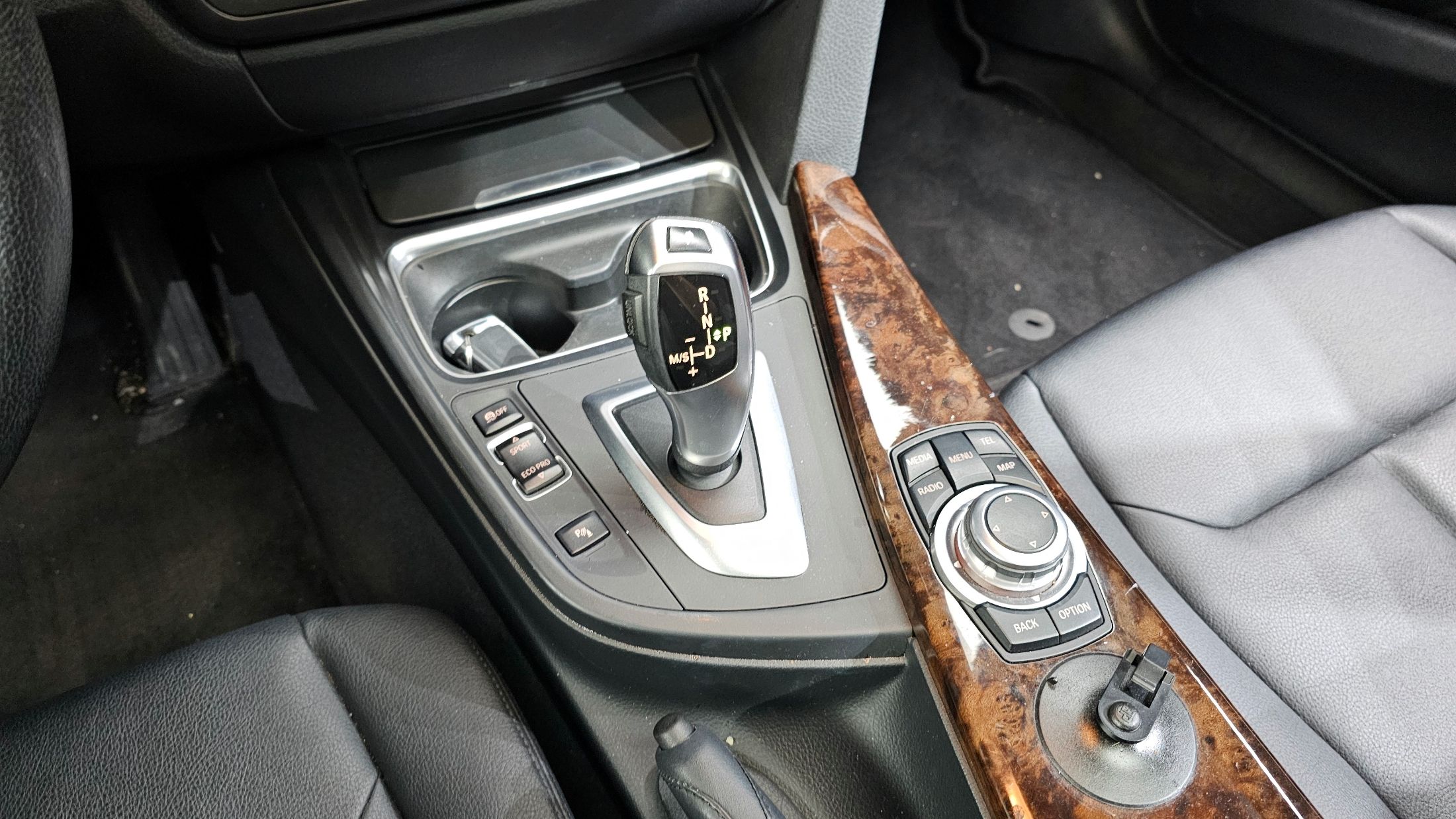 BMW 3-SERIES F30 2012