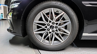 GENESIS G80 RG3 2024