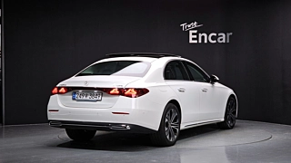 MERCEDES BENZ E-CLASS W214 2024