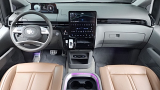 HYUNDAI STARIA 2022