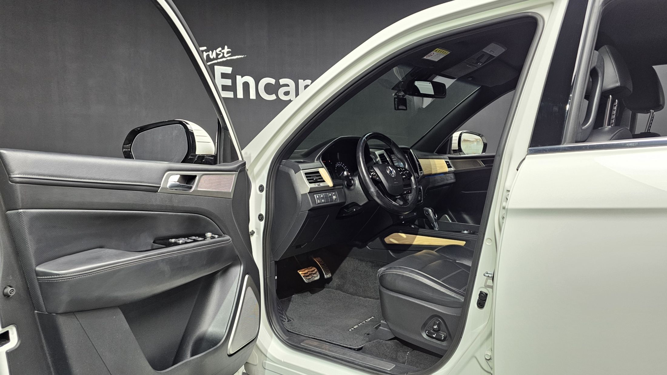 SSANGYONG REXTON G4 2017