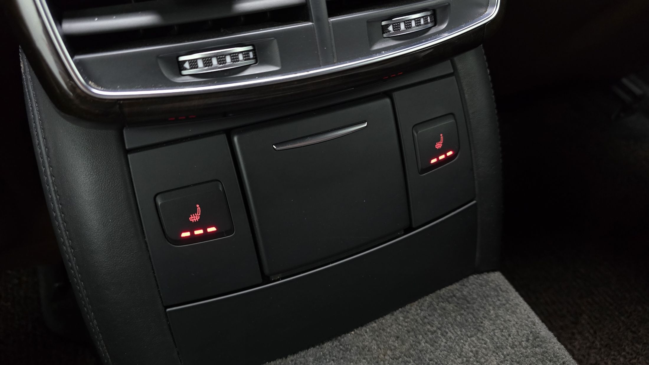 AUDI A8 2011