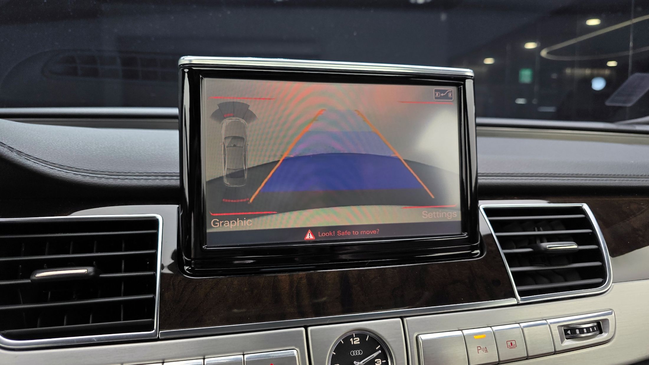 AUDI A8 2011
