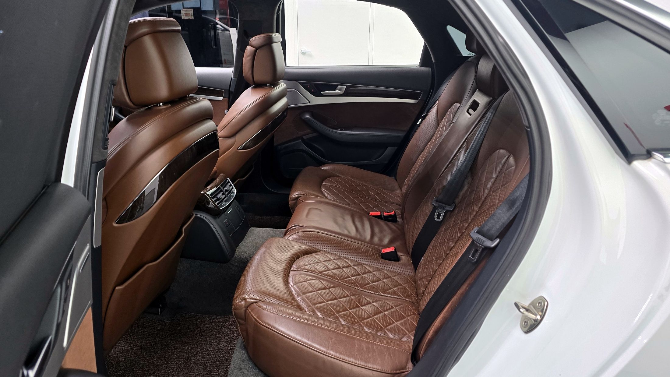 AUDI A8 2011