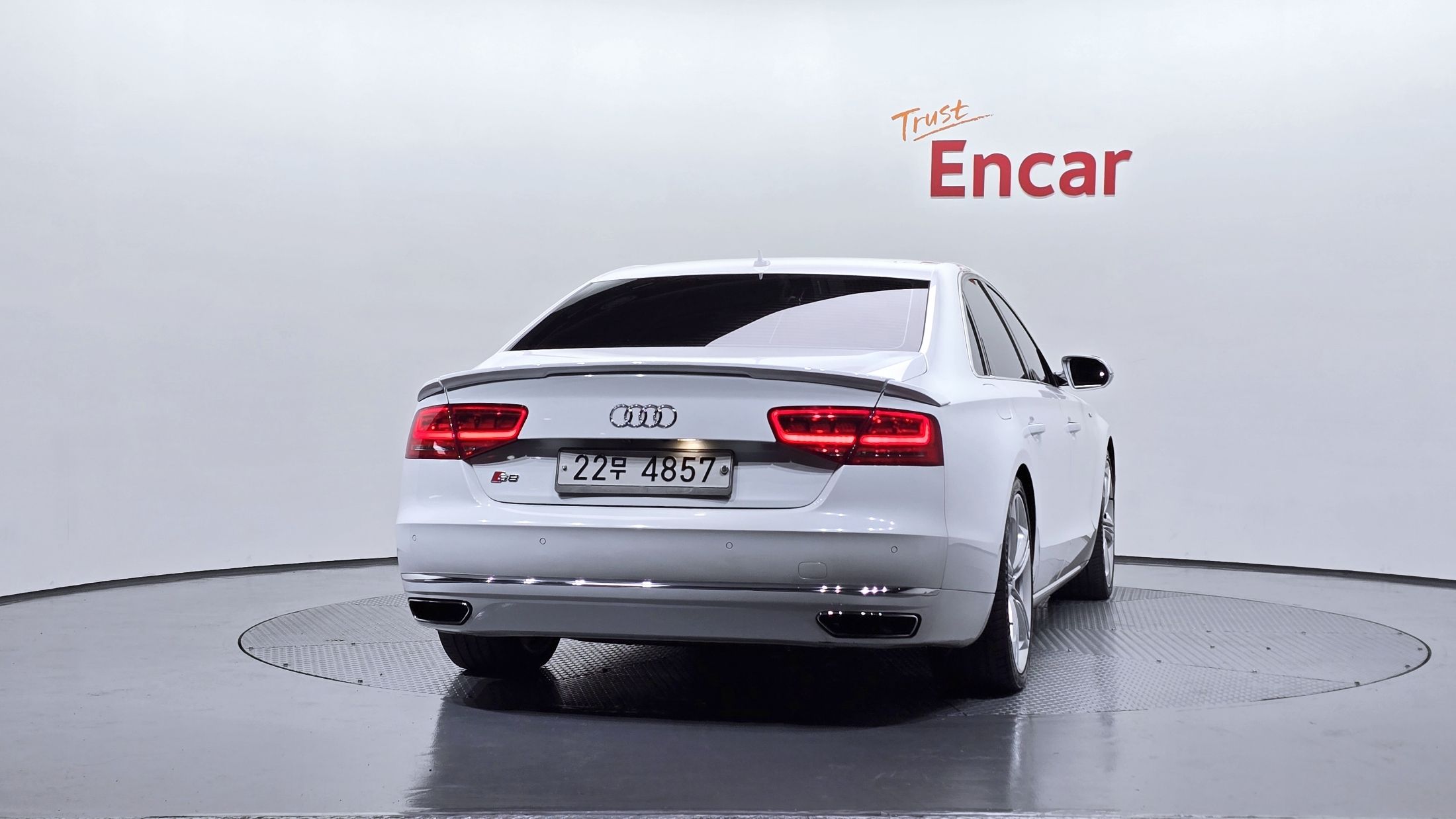 AUDI A8 2011