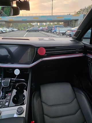 VOLKSWAGEN TOUAREG 2020