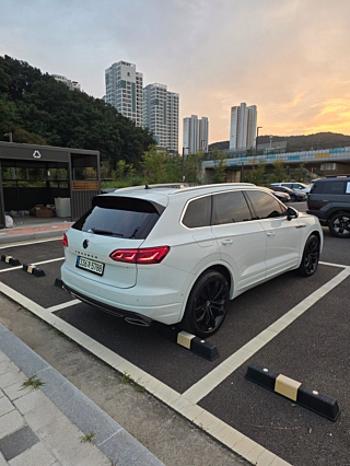 VOLKSWAGEN TOUAREG 2020