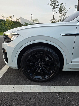 VOLKSWAGEN TOUAREG 2020