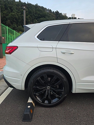 VOLKSWAGEN TOUAREG 2020