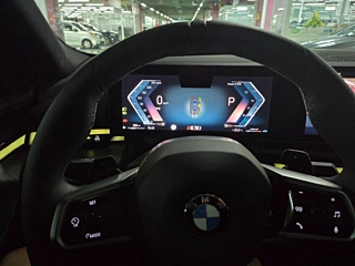 BMW 5-SERIES G60 2025