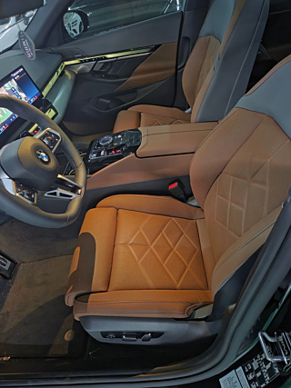 BMW 5-SERIES G60 2025
