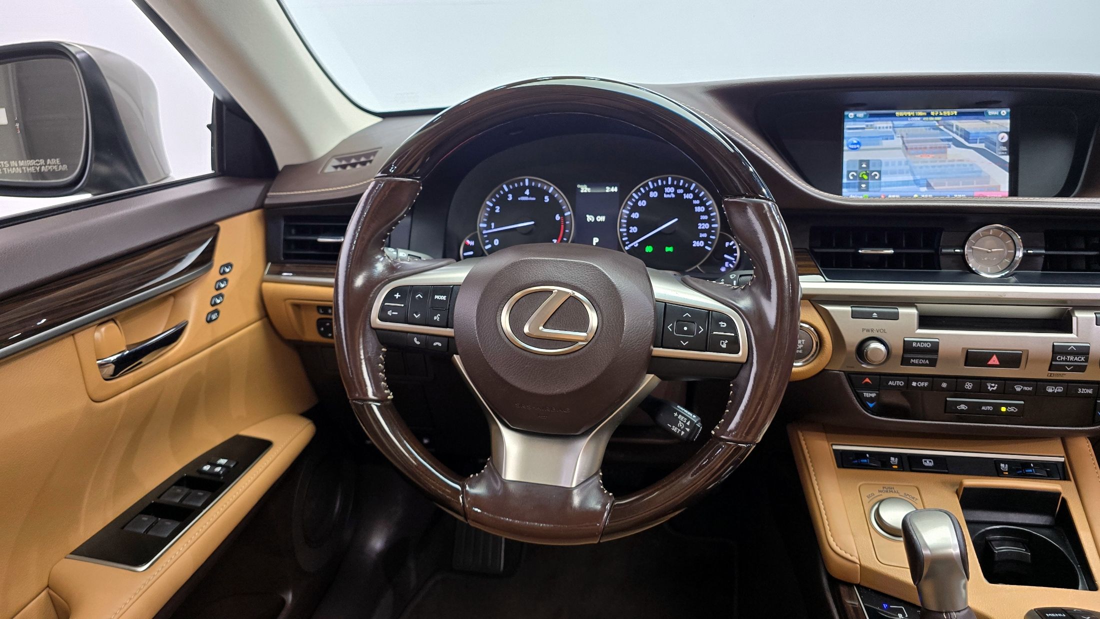 LEXUS ES350 2016