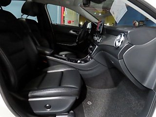 MERCEDES BENZ GLA-CLASS X156 2019