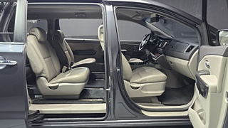 KIA CARNIVAL 2016