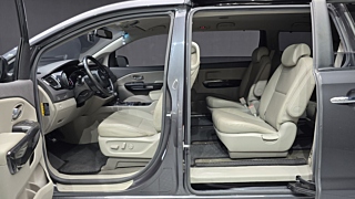 KIA CARNIVAL 2016