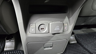 KIA CARNIVAL 2016
