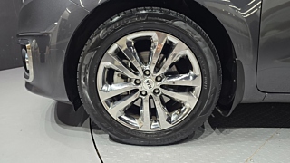KIA CARNIVAL 2016