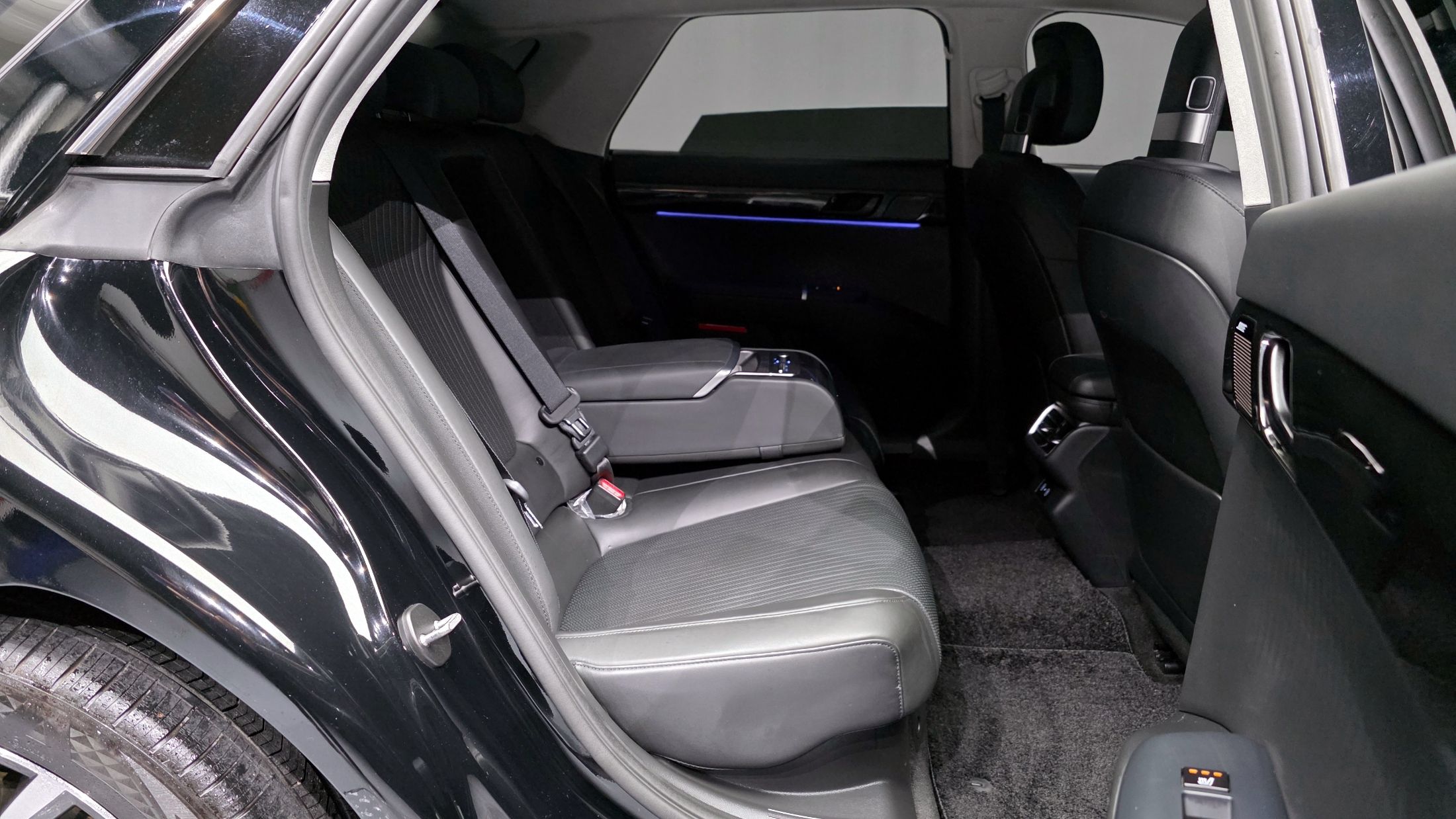 HYUNDAI GRANDEUR HYBRID GN7 2023