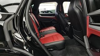 PORSCHE CAYENNE PO536 2024