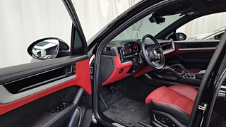 PORSCHE CAYENNE PO536 2024