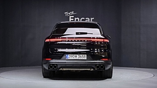 PORSCHE CAYENNE PO536 2024