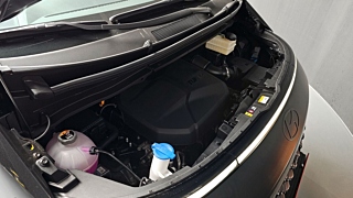 HYUNDAI STARIA 2025